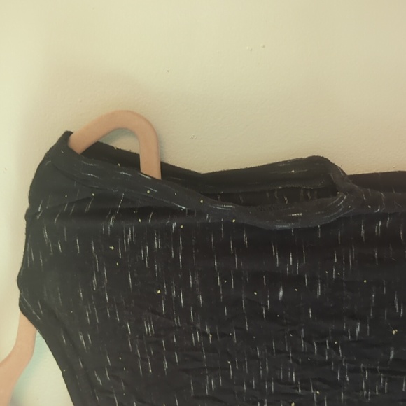 Metaphor stretchy cap sleeve tee Medium - Picture 6 of 6